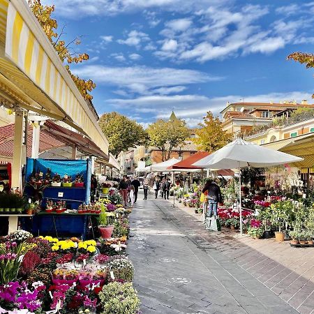 2 Pieces Nice Tout Confort Vieux Nice Cours Saleya Proche Commerces Et Mer Exterior photo